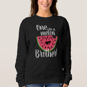 Eine in einer Melon Party Brother Group passt an e Sweatshirt