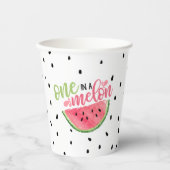 Eine in einer Melonen-Papiertasse - Pink Pappbecher (Vorderseite)