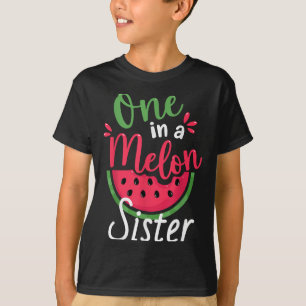 Eine in Melon Schwester 1. Geburtstagssfamilie m T-Shirt