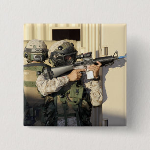 Eine Infanterie kundschaften Ziele seine Waffe Button