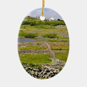 Eine irische Steinmauer Keramik Ornament