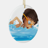 Eine junge Jungenschwimmen mit gelbe Schutzbrillen Keramikornament (Rechts)