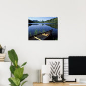 Eine Kanufahrt Erholung am Ufer des Little Long Po Poster (Heimbüro)