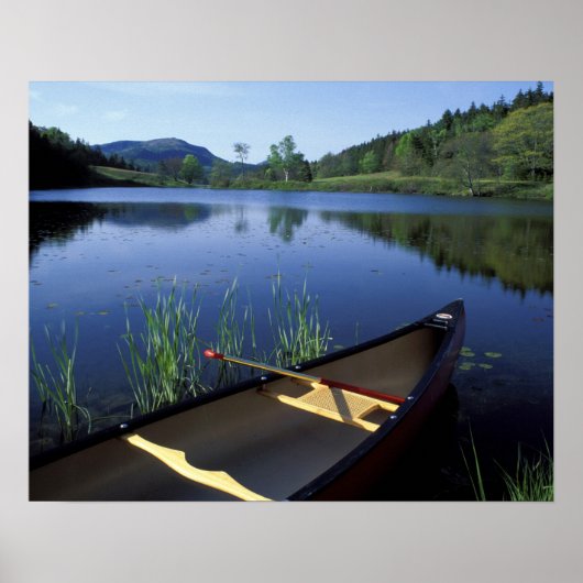 Eine Kanufahrt Erholung am Ufer des Little Long Po Poster (Vorne)