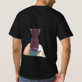 Eine Katze mit hinten T-Shirt