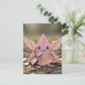 Eine Kawaii fliegende rosa Pyramide Postkarte (Stehend Vorderseite)