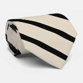 Eine klassisch gestreifte Krawatte (Gerollt)
