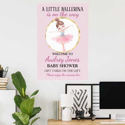 Eine kleine Ballerina befindet sich auf dem Weg zu Poster (Heimbüro)