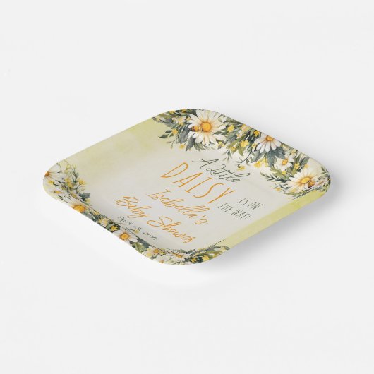 Eine kleine Daisy ist auf dem Weg zur Blumendusche Pappteller (Gewinkelt)