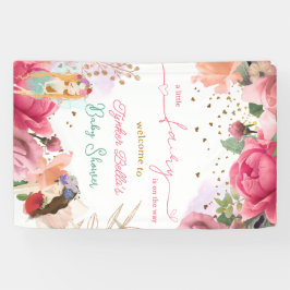 Eine kleine Fee ist auf dem Weg zur Kinderdusche. Banner