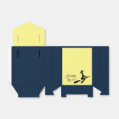 Eine kleine Leckerei! Katze auf Broomstick Geschenkschachtel (Ungefaltet)