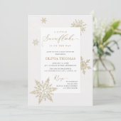 Eine kleine neutrale Babydusche mit Schneeflocken Einladung (Stehend Vorderseite)