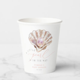 Eine kleine Perle ist auf dem Weg zur Babydusche Pappbecher