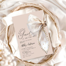 Eine kleine Perle ist unterwegs mit einer Beige Bo