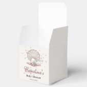 eine kleine Perle unter der Babydusche Geschenkschachtel (Geöffnet)