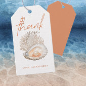 Eine kleine Perlwasserfarbe Seashell Babydusche Geschenkanhänger