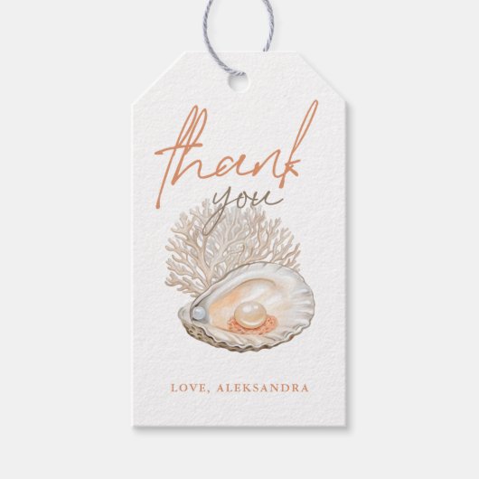 Eine kleine Perlwasserfarbe Seashell Babydusche Geschenkanhänger (Vorderseite)