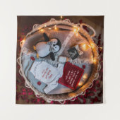 Eine kleine Pinguin-Liebe-Schwangerschaftsankündig Wandteppich (Vorderseite (Horizontal))