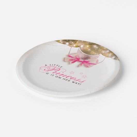 Eine kleine Prinzessin ist auf ihrem Weg Baby Dusc Pappteller (Schrägansicht)
