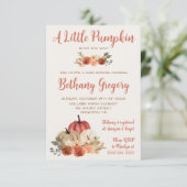 Eine kleine Pumpkin Blush Floral Swash Baby Dusche Einladung (Stehend Vorderseite)