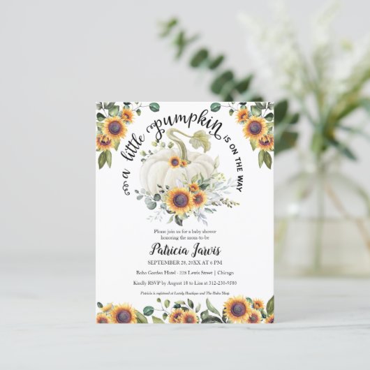 Eine kleine Pumpkin Budget Baby Dusche Einladung (Stehend Vorderseite)