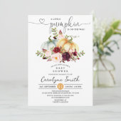 Eine kleine Pumpkin Fall Floral Baby Dusche Einladung (Stehend Vorderseite)