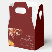 Eine kleine Pumpkin Rusty Burgundy Floral Baby Dus Geschenkschachtel (Geöffnet)