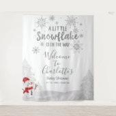 Eine kleine Schneeflocke, graue Babydusche im Hint Wandteppich (Vorderseite)