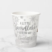 Eine kleine Schneeflocke Graue Babydusche Pappbecher (Vorderseite)