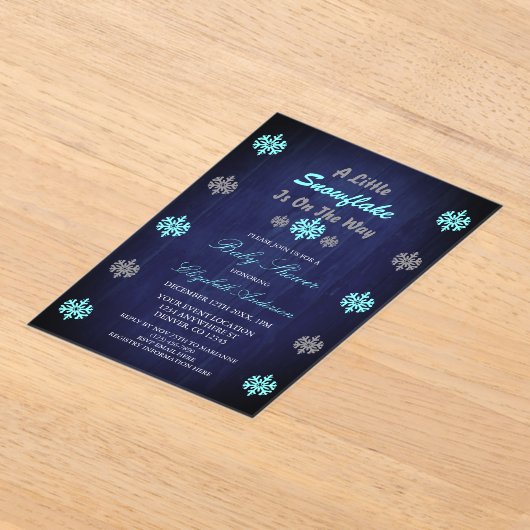 Eine kleine Schneeflocke ist auf dem Weg zur Babyd Acryleinladungen (Ablage )