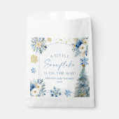 Eine kleine Snowflake Blue Winter Baby Dusche Geschenktütchen (Vorderseite)