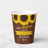 Eine kleine Sonnenblume ist unterwegs! Babyparty Pappbecher (Rückseite)