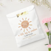 Eine kleine Sonnenstraße mit gelber Sonnendusche Geschenktütchen (Versiegelt)