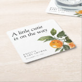 Eine kleine Süsse ist auf dem Weg zur Citrus Baby Rechteckiger Pappuntersetzer (angewinkelt)