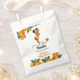 Eine kleine Süsse ist auf ihrem Baby Duschkopf Geschenktütchen