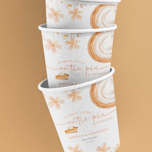 Eine kleine Süsse Kuchen backt | Babyparty Pappbecher