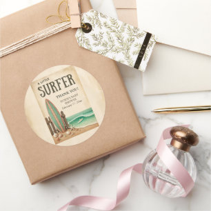 Eine kleine Vintage Babydusche für Surfer Runder Aufkleber