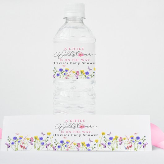 Eine kleine Wildblume ist unterwegs Wasserflaschenetikett