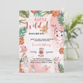 eine kleine wilde Safari-Girl pink-Babydusche Einladung (Stehend Vorderseite)