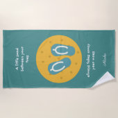 Eine Kleinigkeit zwischen den Zehen - Flip Flops Strandtuch (Vorderseite)