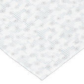 Eine komplett weiße, funkellose Oberfläche füllt d Tischdecke (Schrägansicht)