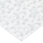 Eine komplett weiße, funkellose Oberfläche füllt d Tischdecke (Schrägansicht)