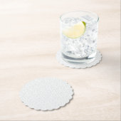 Eine komplett weiße, funkellose Oberfläche füllt d Untersetzer (Vor Ort)