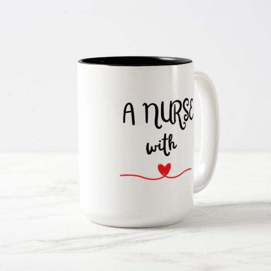 Eine Krankenschwester mit Herz-Tasse Zweifarbige Tasse (VorderseiteRechts)