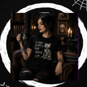 Eine Krypta ist ohne Katze kein Zuhause Tri-Blend Shirt