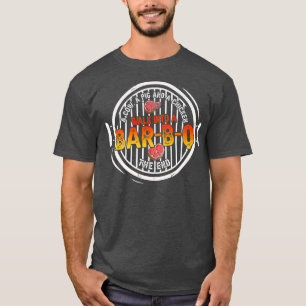 Eine Kuh, ein Schwein und ein Huhn wandern zu eine T-Shirt