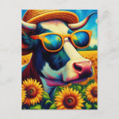 Eine Kuh in einer Sonnenbrille auf einem Sonnenblu Postkarte (Vorderseite)