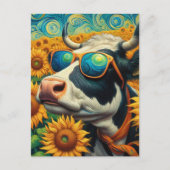 Eine Kuh in einer Sonnenbrille auf einem Sonnenblu Postkarte (Vorderseite)