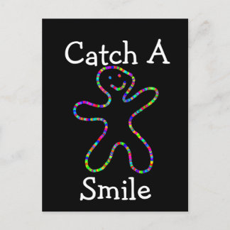 Eine lächelnde Postkarte holen