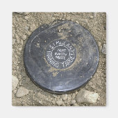 Eine Landmine mit Simulation Magnet (Vorne)